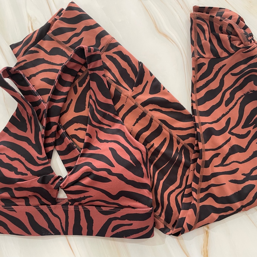 Fabletics Tiger Print Leggings and Bra Set - Black and Orange